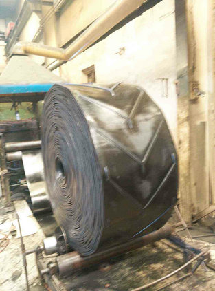 輸送帶在各行各業(yè)中有舉足輕重的地位 輸送帶在各行各業(yè)中有舉足輕重的地位